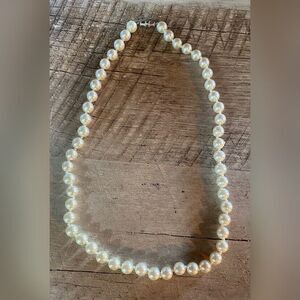 Women’s Necklace White Faux Pearls 18”